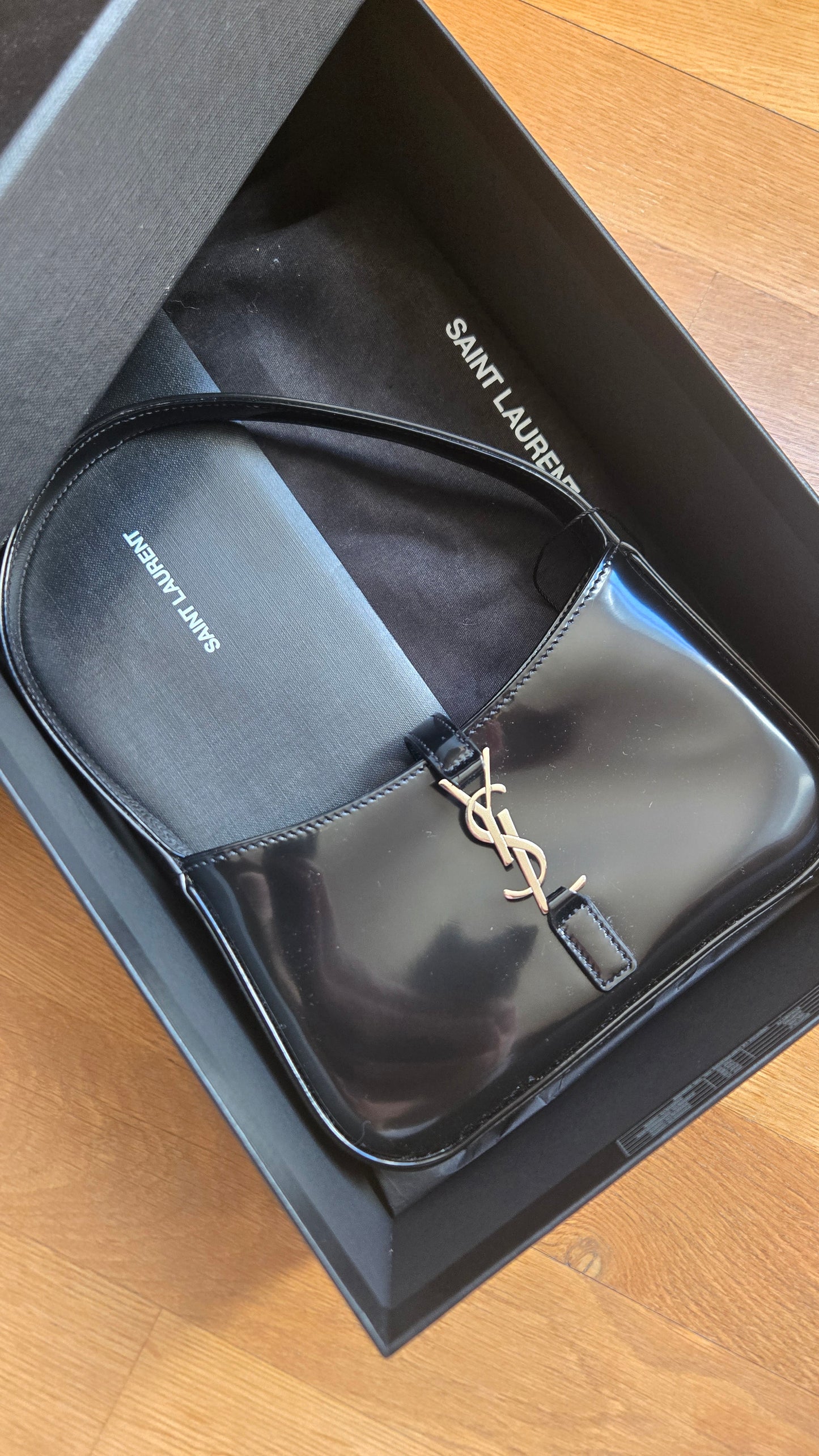 Saint Laurent Mini 5 à 7