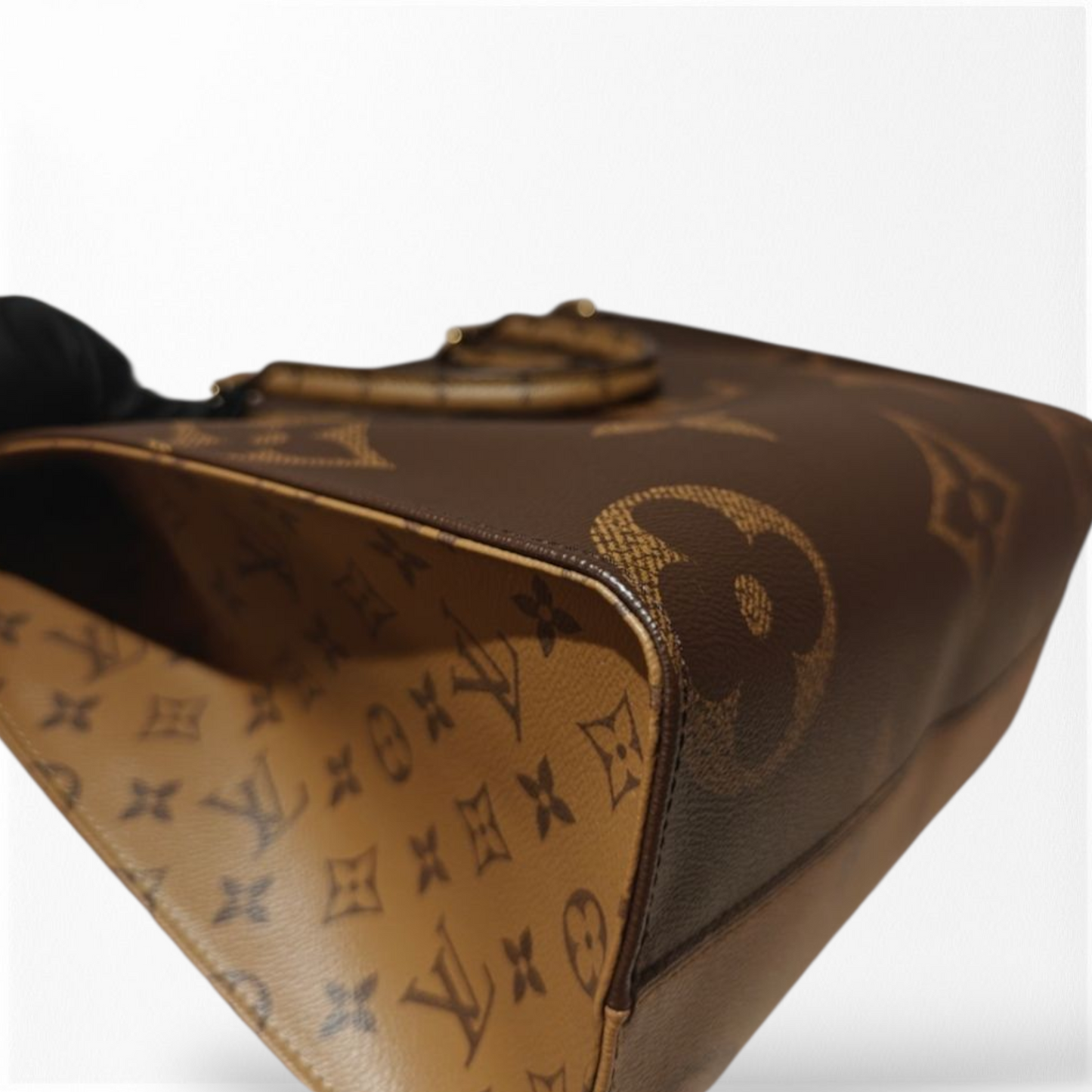 Louis Vuitton On the Go MM