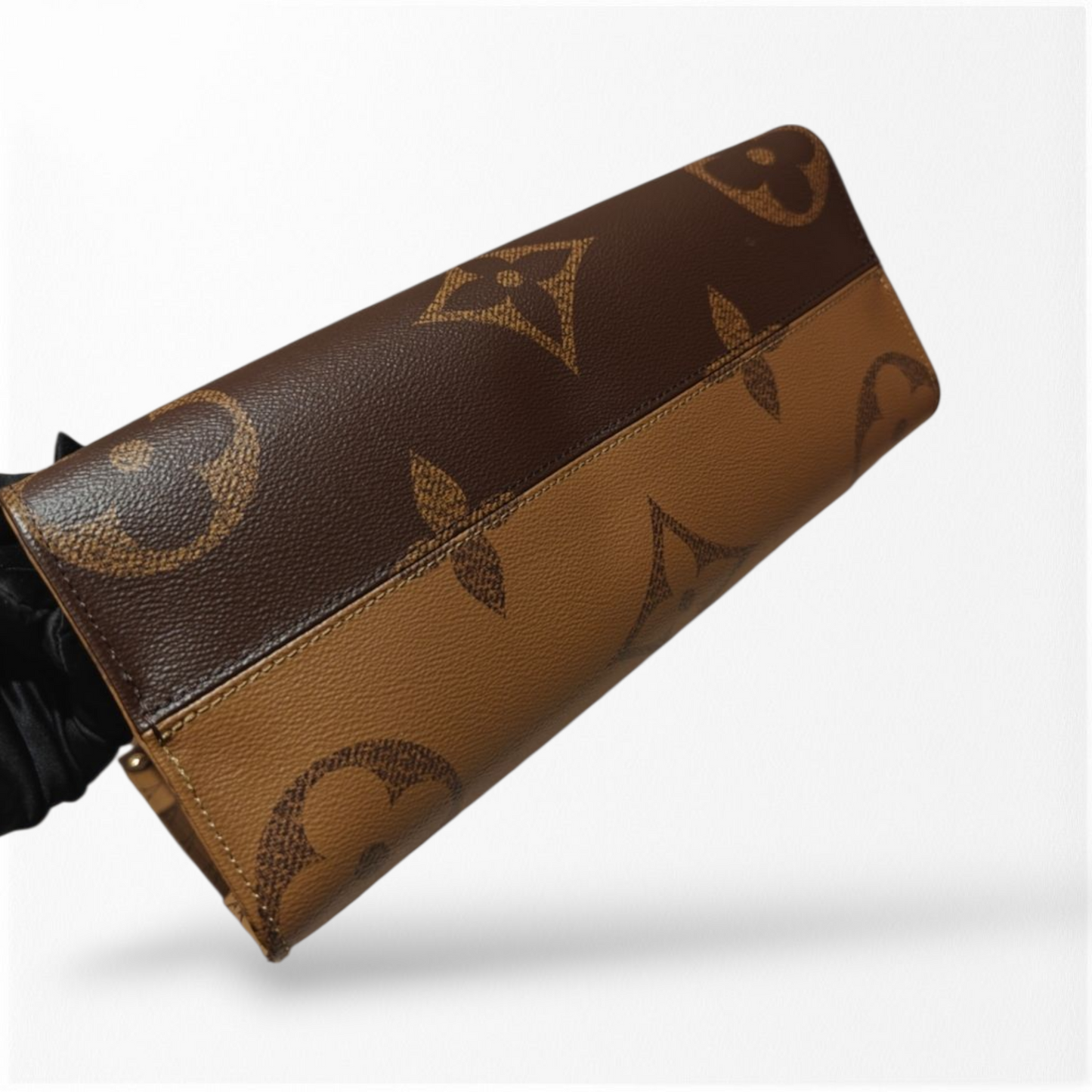 Louis Vuitton On the Go MM